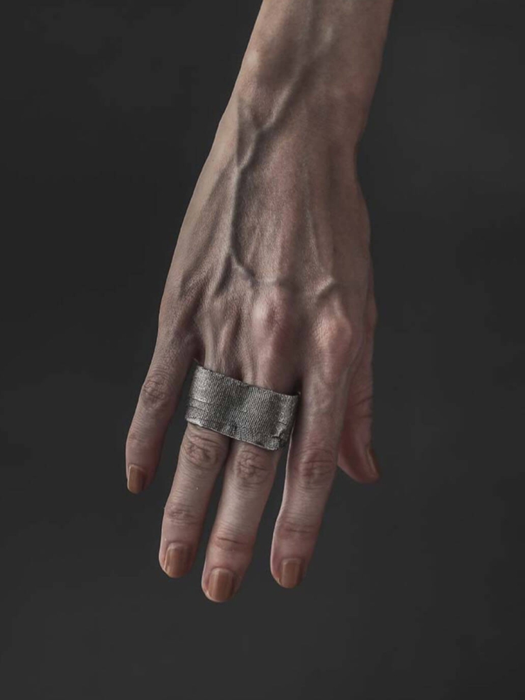 Vintage silver double-finger bandage ring