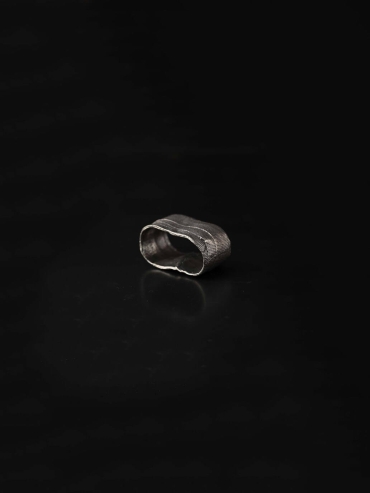 Vintage silver double-finger bandage ring