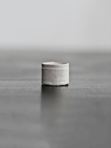 White medium bandage ring
