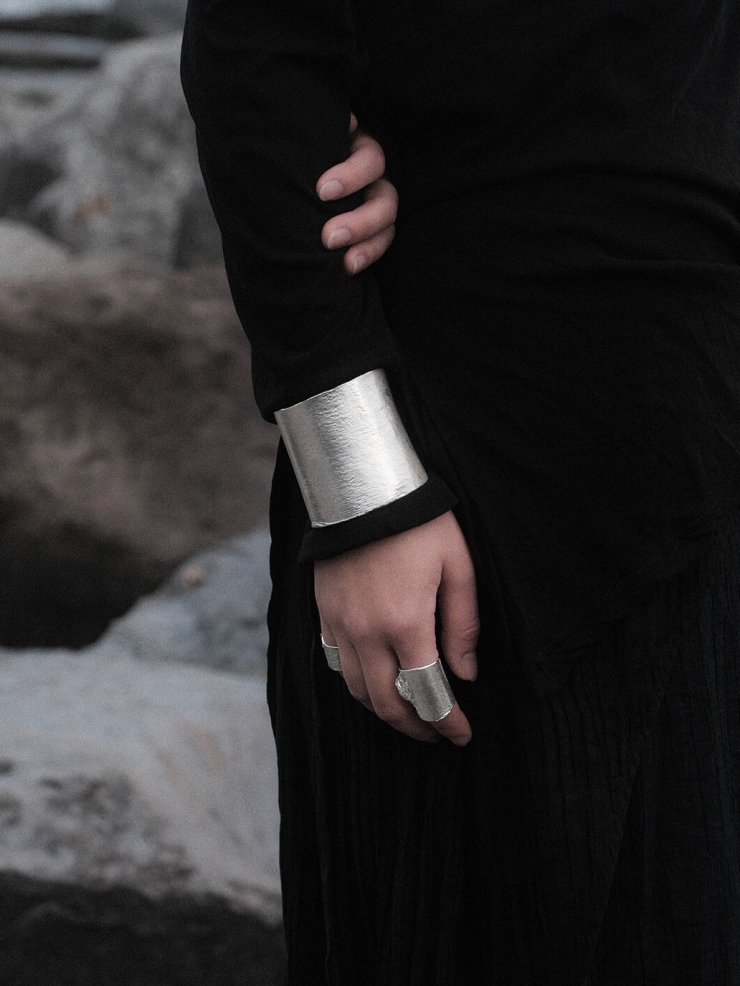 Silver ocean shadow wide ring